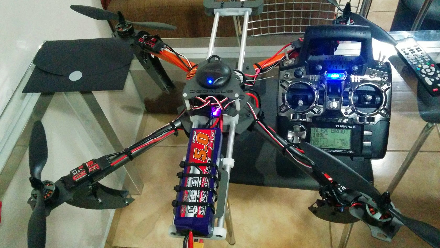 Quad finalizado com APM 2.5.2 + GPS